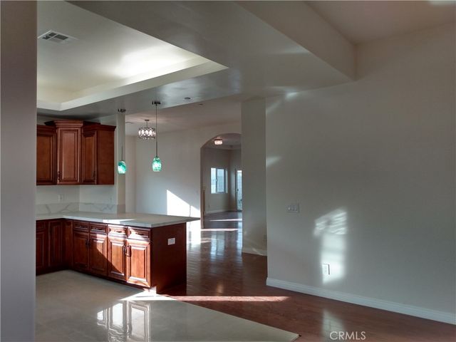 17548 Court Street, Fontana, CA 92336