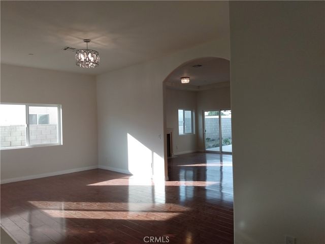 17548 Court Street, Fontana, CA 92336