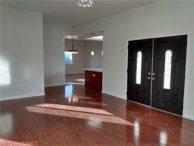 17548 Court Street, Fontana, CA 92336