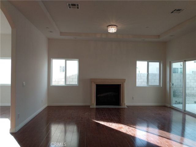 17548 Court Street, Fontana, CA 92336