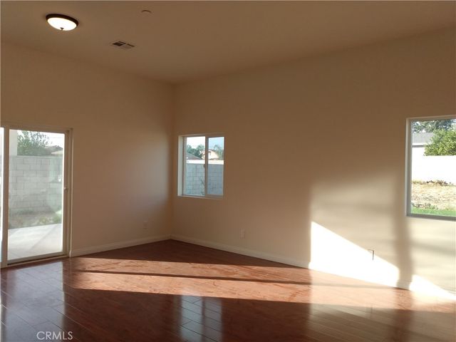 17548 Court Street, Fontana, CA 92336