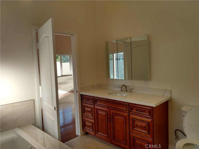 17548 Court Street, Fontana, CA 92336