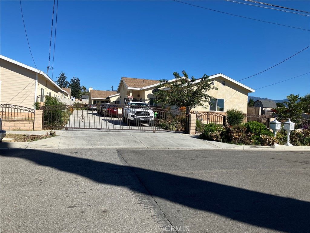 17548 Court Street, Fontana, CA 92336