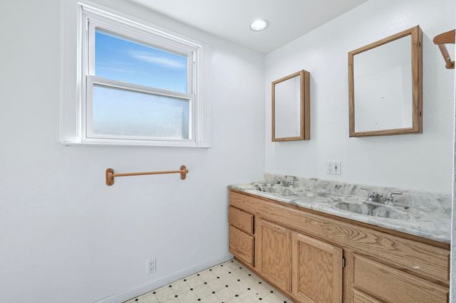 410 N Cedar Street, Auburn, IN 46706