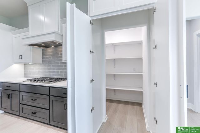 21113 Arlington Street, Elkhorn, NE 68022