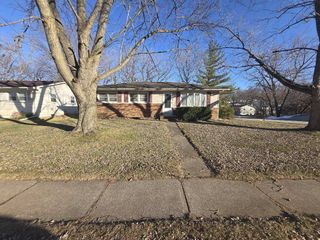 8129 9TH Street W, Rock Island, IL 61201