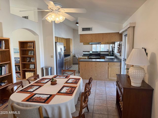 11002 W YUKON Drive, Peoria, AZ 85373