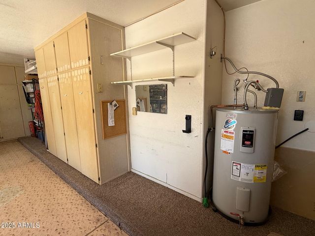 11002 W YUKON Drive, Peoria, AZ 85373