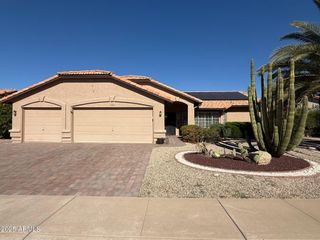 11002 W YUKON Drive, Peoria, AZ 85373