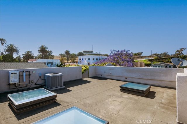 726 West 37th Street 726-728, San Pedro, CA 90731