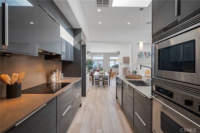 726 West 37th Street 726-728, San Pedro, CA 90731