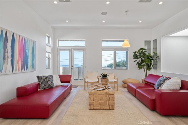 726 West 37th Street 726-728, San Pedro, CA 90731