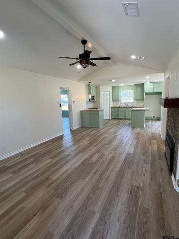 125 Pecan Dr, Bullard, TX 75757