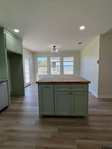 125 Pecan Dr, Bullard, TX 75757