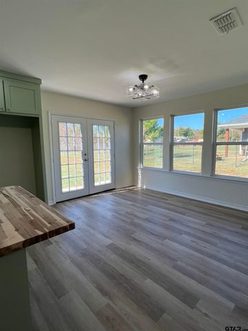 125 Pecan Dr, Bullard, TX 75757