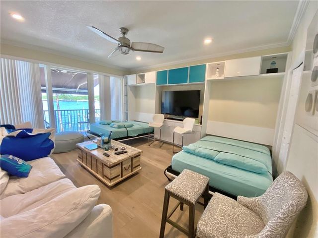 4230 N Ocean Drive, Hollywood, FL 33019