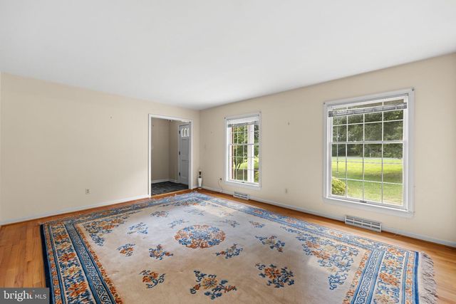 11081 MARQUIS RD, Unionville, VA 22567