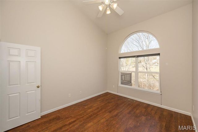 6827 Eagles Landing Court, Pacific, MO 63069