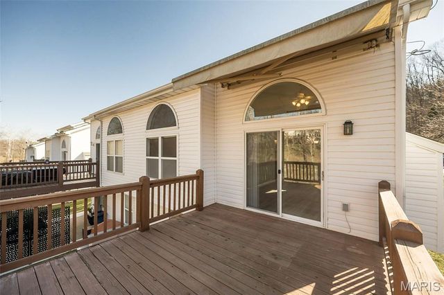 6827 Eagles Landing Court, Pacific, MO 63069