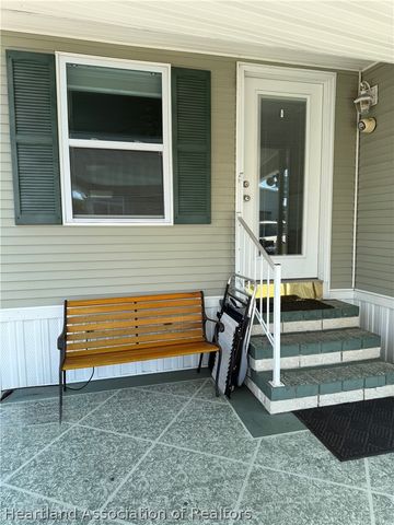 10 Hidden Harbor Lane, Lake Placid, FL 33852