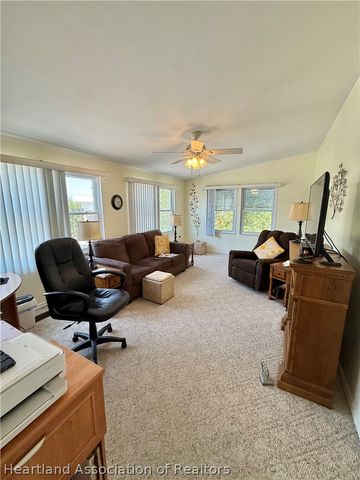 10 Hidden Harbor Lane, Lake Placid, FL 33852