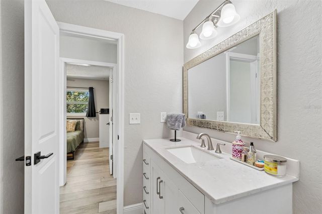 4611 W PAXTON AVENUE, Tampa, FL 33611