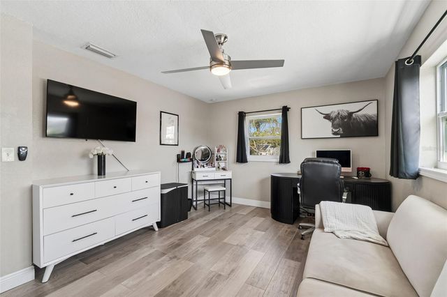 4611 W PAXTON AVENUE, Tampa, FL 33611