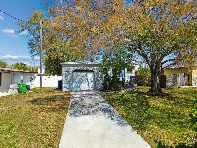 4611 W PAXTON AVENUE, Tampa, FL 33611