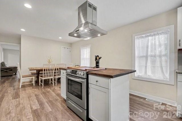 500 Boger Street, Mooresville, NC 28115