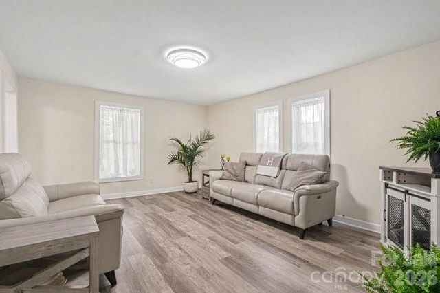 500 Boger Street, Mooresville, NC 28115