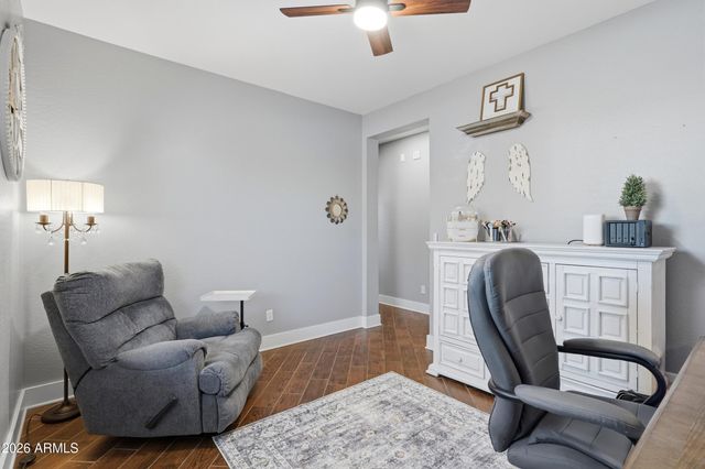 1424 E GOLDCREST Street, Gilbert, AZ 85297