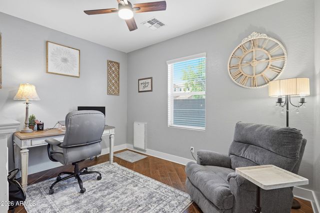 1424 E GOLDCREST Street, Gilbert, AZ 85297
