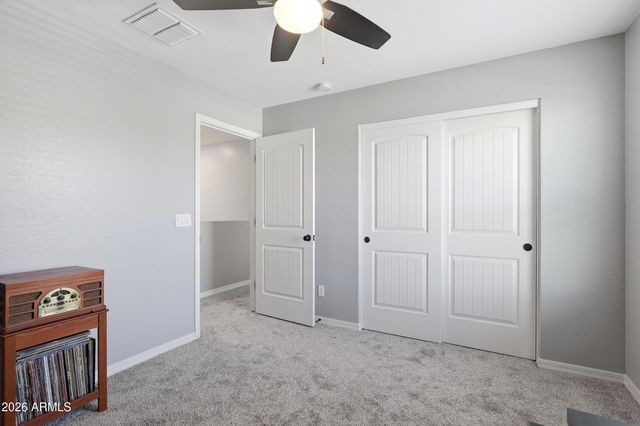 1424 E GOLDCREST Street, Gilbert, AZ 85297