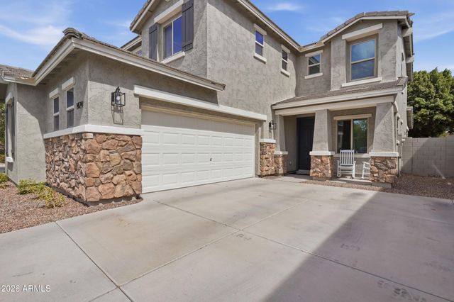 1424 E GOLDCREST Street, Gilbert, AZ 85297