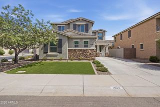 1424 E GOLDCREST Street, Gilbert, AZ 85297