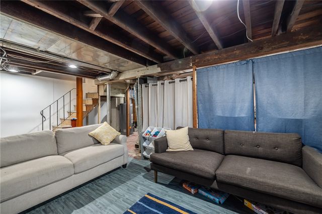 230 Laurelton Road, Irondequoit, NY 14609