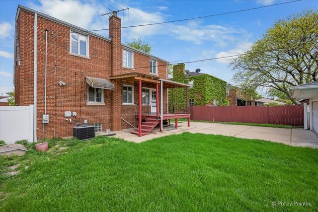 1522 Hull Avenue, Westchester, IL 60154