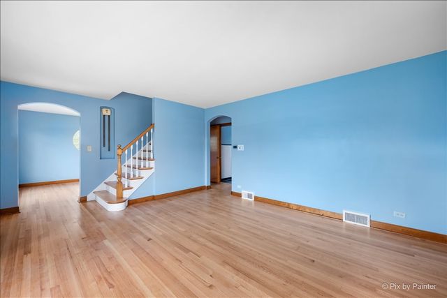 1522 Hull Avenue, Westchester, IL 60154