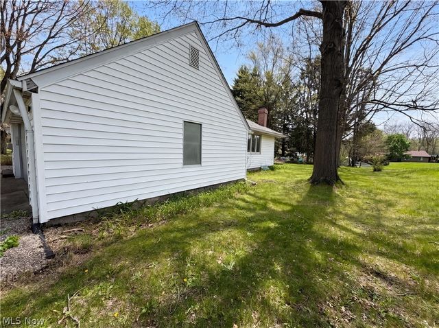 1064 Munroe Falls Kent Road, Kent, OH 44240
