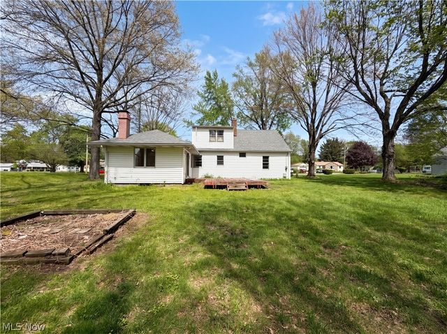 1064 Munroe Falls Kent Road, Kent, OH 44240