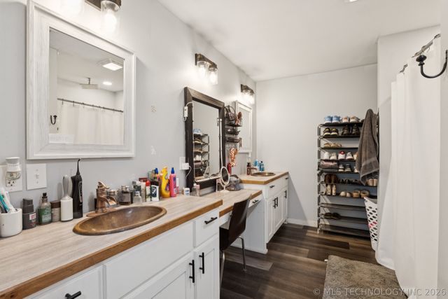 2801 E 480, Pryor, OK 74361