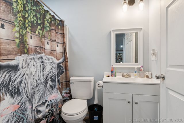 2801 E 480, Pryor, OK 74361