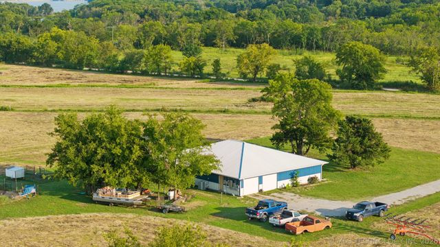 2801 E 480, Pryor, OK 74361