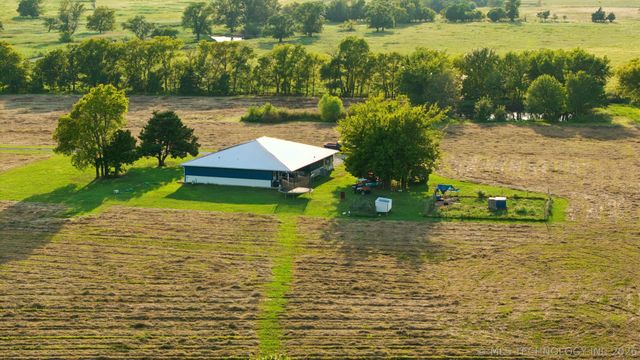 2801 E 480, Pryor, OK 74361