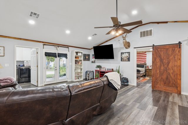 2801 E 480, Pryor, OK 74361