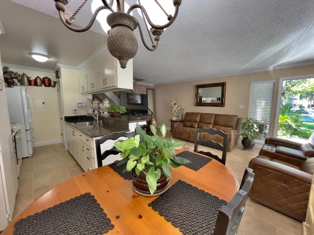 1263 Bouret Drive 2, San Jose, CA 95118