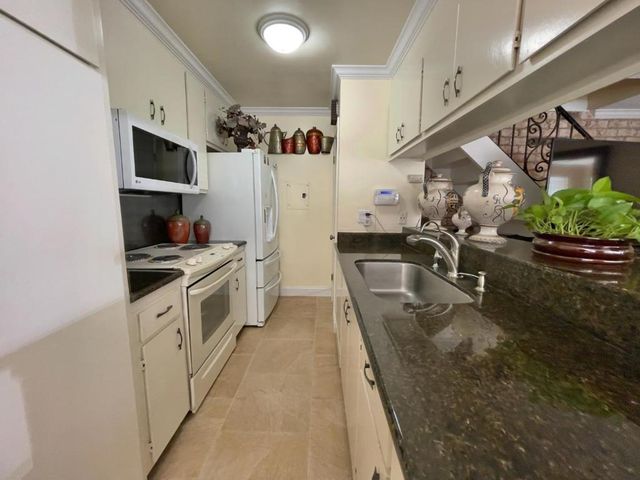 1263 Bouret Drive 2, San Jose, CA 95118