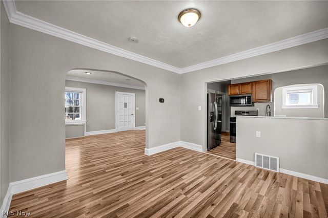 17913 Flamingo Avenue, Cleveland, OH 44135