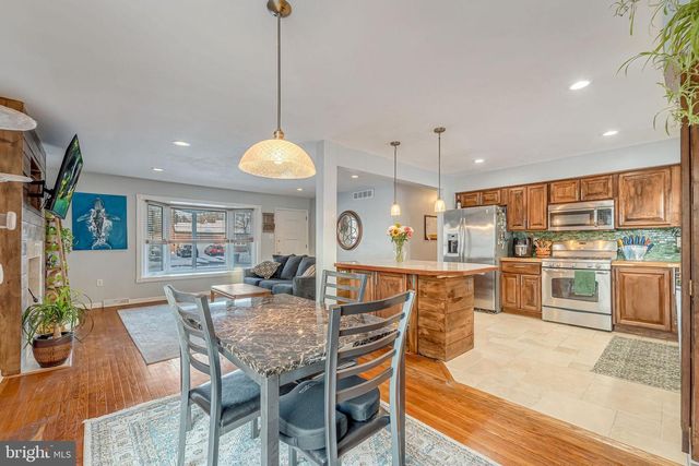 144 MAURER, Laurel Springs, NJ 08021