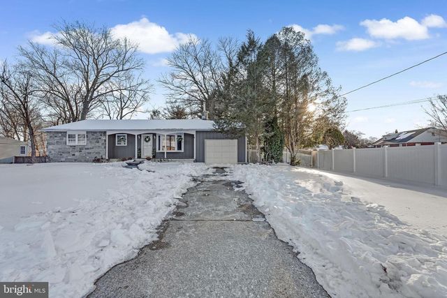 144 MAURER, Laurel Springs, NJ 08021